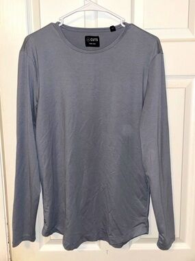 5 CUTS Clothing Men's Shirts - 4 long-sleeve, 1 short. Great condition!
